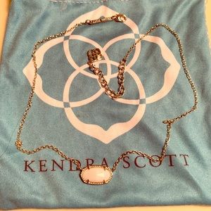 KENDRA SCOTT Elisa Pendant Necklace